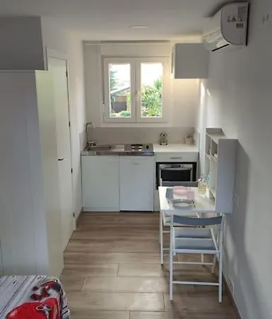 Mini Con Entrada Independiente Apartman Lloret de Mar